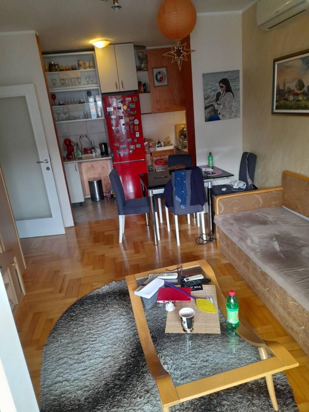 Slika 6 - Dvoiposoban, 55m2, janka cmelika 39 Novi Sad, sa terasom, ima lift